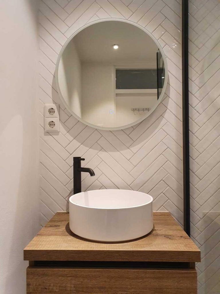 Project badkamer Alkmaar visgraat (2).jpg